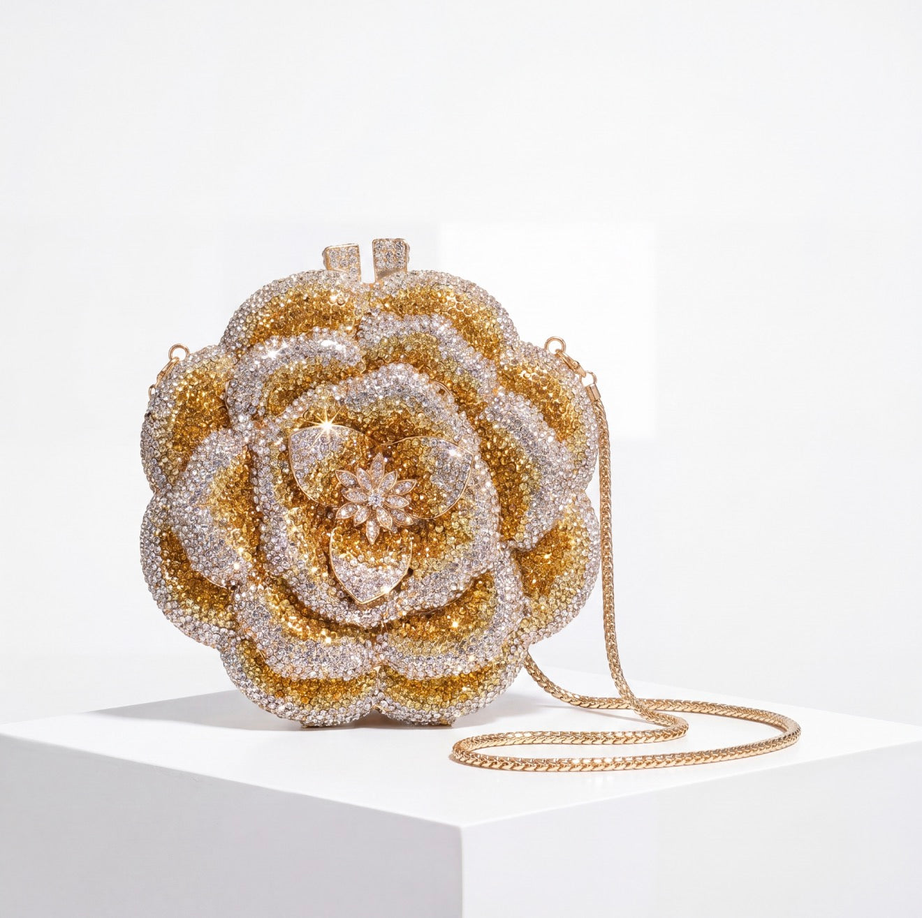 It Girl Clutch